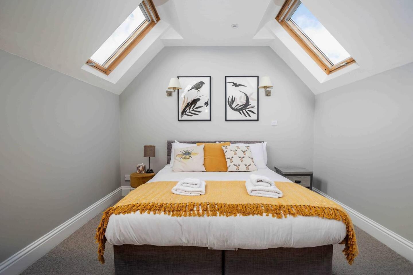Stylish & Spacious 3 Bed Apartment With Parking Sheffield Exterior foto